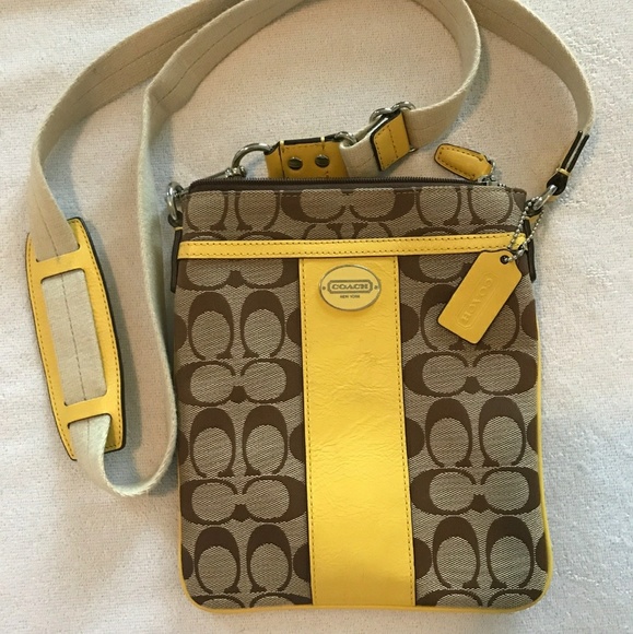 Coach Handbags - Coach travel bag